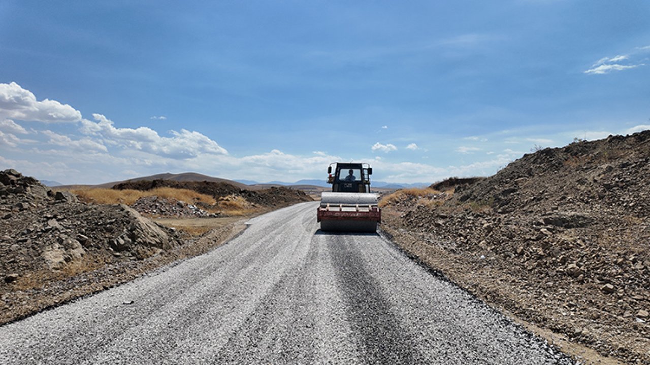 Afşin Kırsalında Ulaşımı İyileştiren Yol Çalışması!