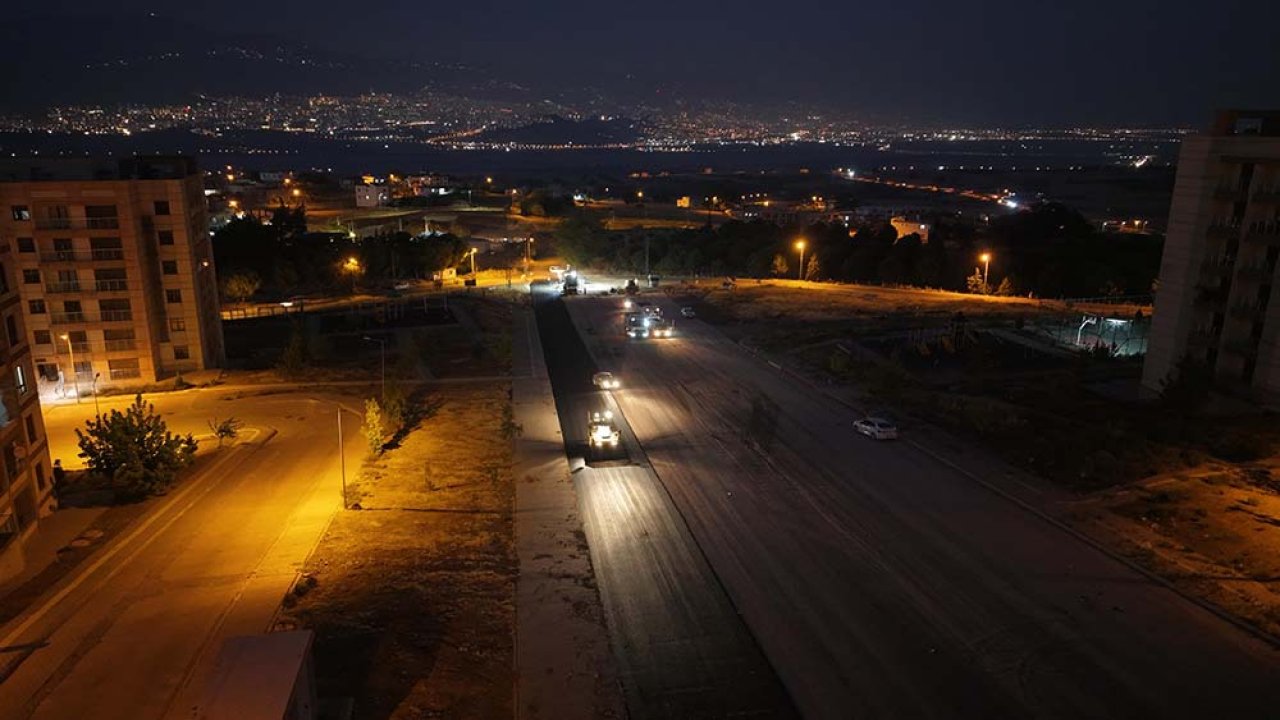 Kahramanmaraş’ta 30 Metrelik Bulvarda Sıcak Asfalta Başlandı