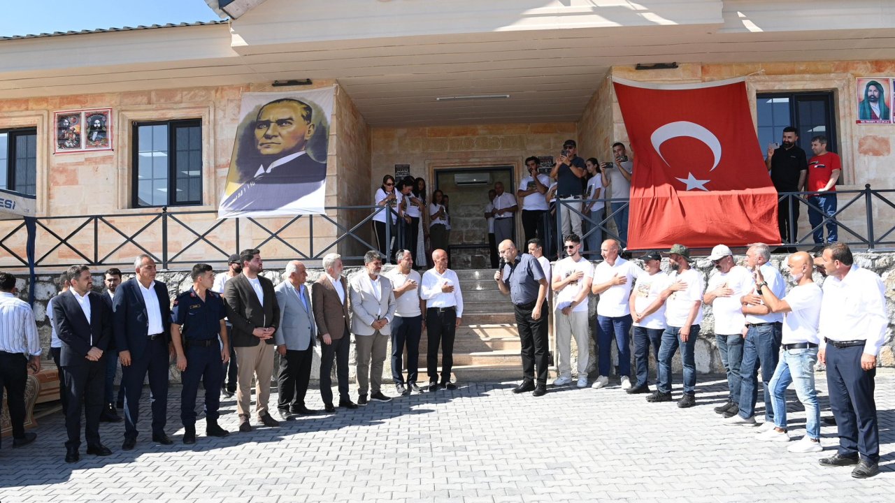 Büyükşehir’den Göksun Yeşilköy’de 3 Milyonluk Sıcak Asfalt Yatırımı