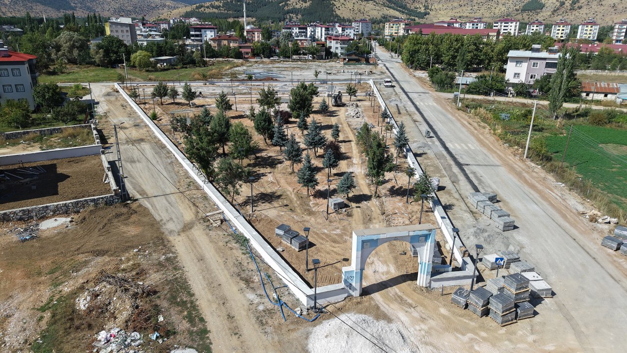 Göksun’a 2 Yeni Sosyal Alan İnşa Ediliyor!