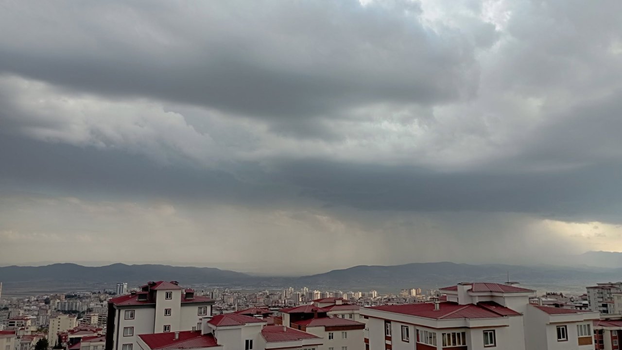 Kahramanmaraş’ta bugün dışarı çıkacaklar dikkat! Kuvvetli yağış uyarısı