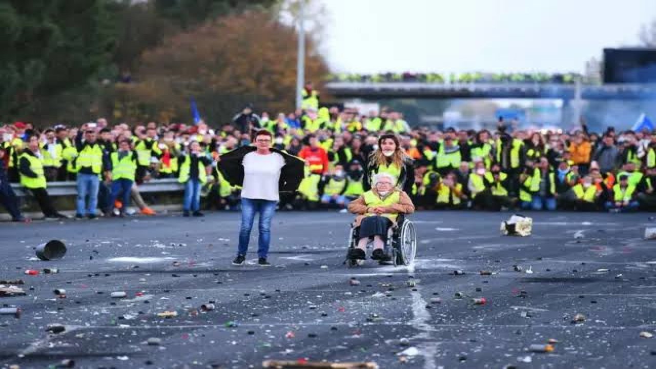 Sarı Yelekliler Kimdir, Neden Eylem Yapıyor? Fransa’daki Hareketin Talepleri