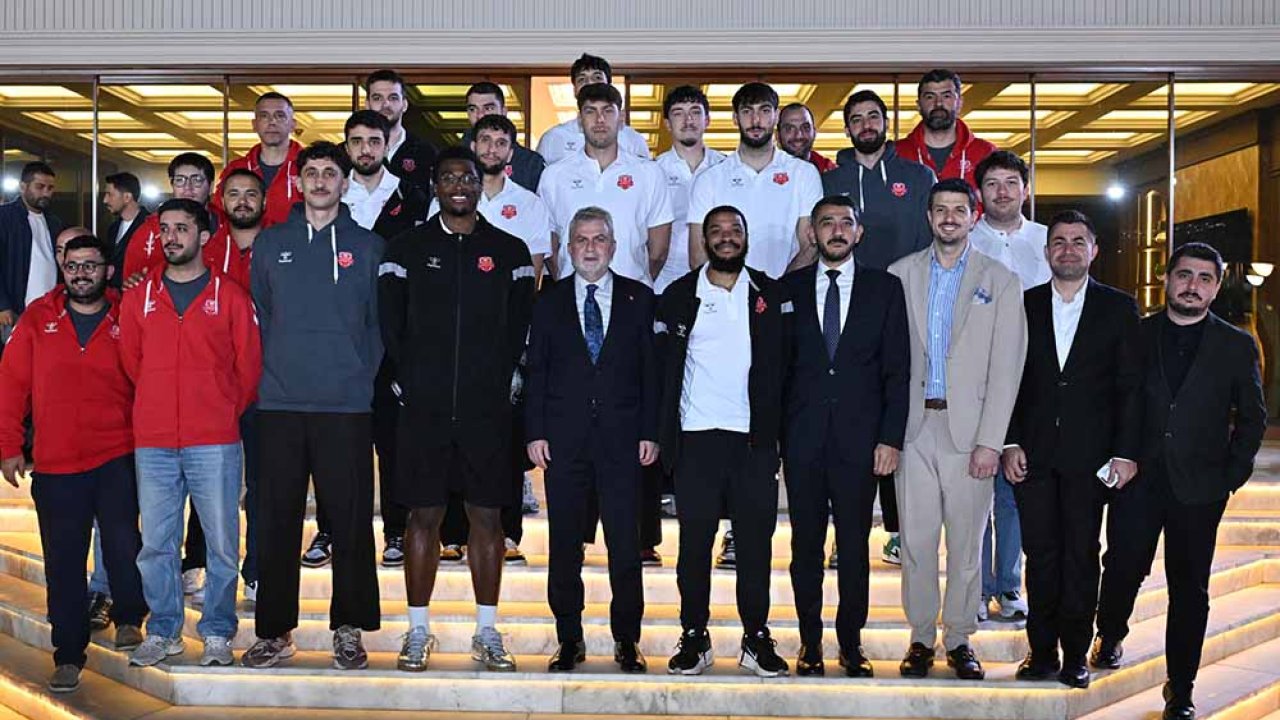 Başkan Görgel, “Basketbol Takımımız Şehrimizi En Güzel Şekilde Temsil Ediyor”