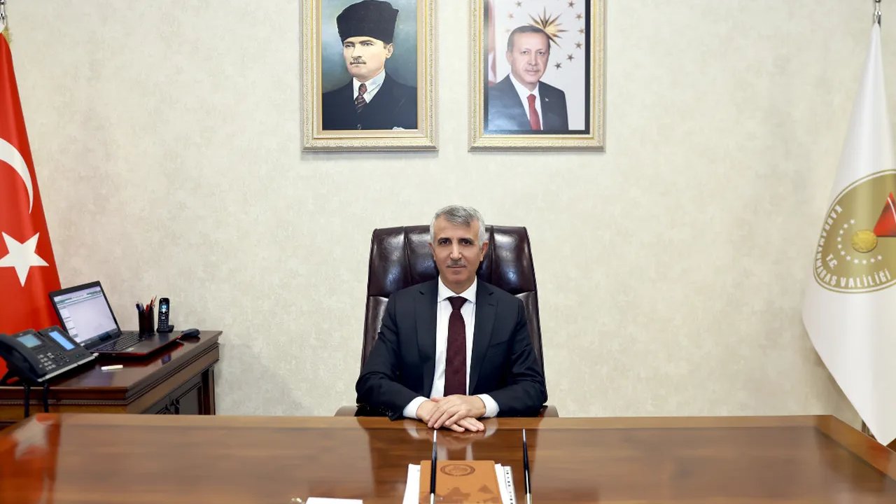 Kahramanmaraş Valisi Mükerrem Ünlüer’den 29 Ekim Cumhuriyet Bayramı Mesajı