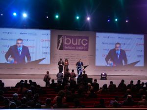 Başbakan Erdoğana Halkla En İyi İletişim Kuran Devlet Adamı Ödülü