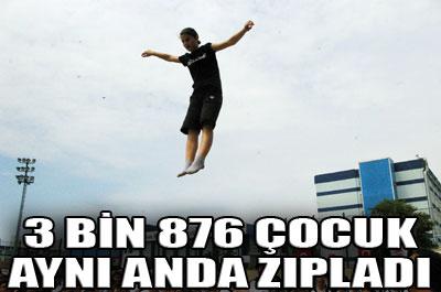 3 bin 876 çocuk aynı anda zıpladı