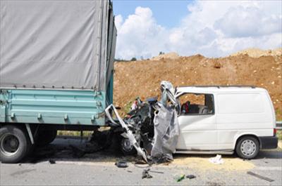 Boluda trafik kazası: 2 ölü