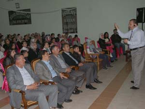 Türkoğlunda konferans