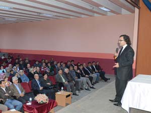 Göksunda, Aile İçi İletişim konulu seminer