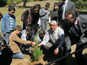 Şehit Yusuf Çavuş öğrencileri ağaç dikti