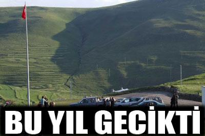 Atatürk silueti büyülüyor