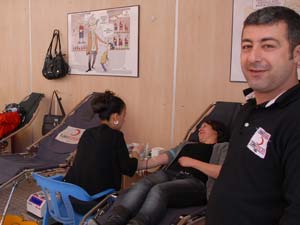 Kan bağışına büyük ilgi