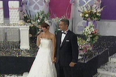 Bu sefer kendi evlendi