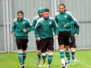 Bursaspor Yağmur Altında Çalıştı