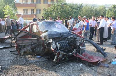 Devrekte feci kaza: 3 ölü, 3 yaralı