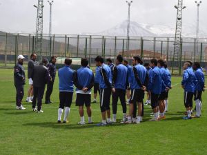 Kayseri Erciyesspor Göztepe Maçına Bileniyor