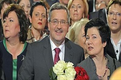 Polonyanın yeni Cumhurbaşkanı Komorowski