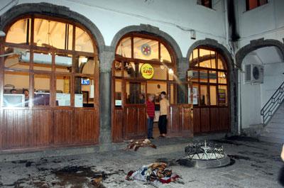 Postaneye molotoflu saldırı