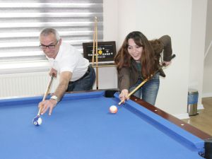 Hector Cuper Gazeteciyle Bilardo Oynadı