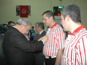 Uluslararası Voleybol Hakemliği Kokartlarını Taktılar