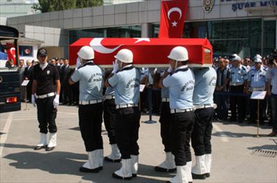 Şehit polis için tören düzenlendi