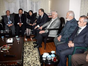 Bakanlardan Mazıcıoğlu Ailesine Taziye Ziyareti