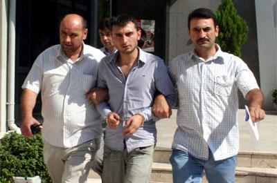 Bulaşık yıkatmak isteyen müdürünü öldürdü