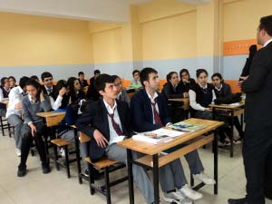 KSÜ Kendini Lise Öğrencilerine Tanıtıyor