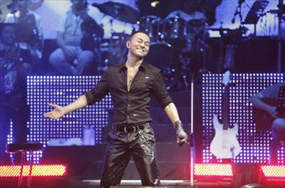 Serdar Ortaç Bodrumu salladı