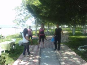 Manken Tuğba Özay İznikte Stres Attı