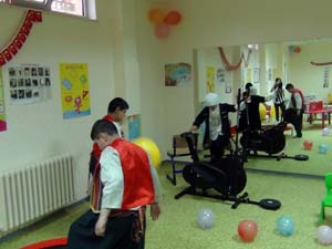 Otistik Çocuklara Destek