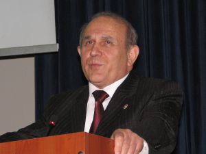 Burhan Kuzu, Demireli Eleştirdi