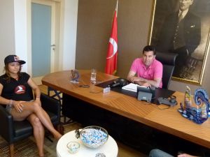 Bodrumda Sörfe Başladı Dünya 2 Cisi Oldu