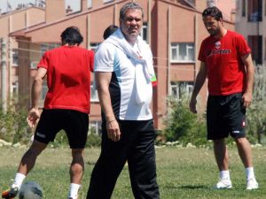 Adanasporda Konya Maçı Unutuldu Gözler Kartalda