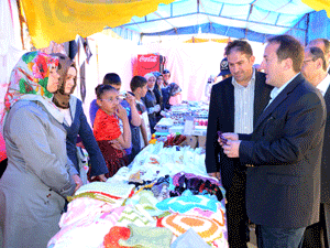 Göksunda öğrenciler yararına kermes açıldı