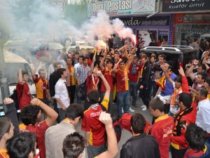 Kayserideki Galatasaray Taraftarlarından Federasyona Protesto