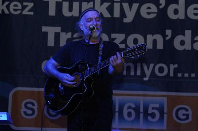 Fuat Saka Trabzonlu hayranlarını coşturdu