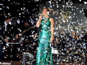 Bursada Gülben Ergen Rüzgarı