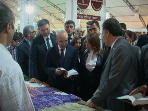 Bakan Şimşek, Kitap Fuarını Gezdi