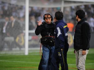 Aykut Kocaman Kameramanla Tartıştı