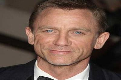 James Bond yeni görevini bekliyor