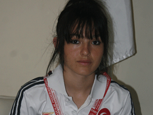 Hediye tüfek ile adım adım hedefe koşmak!