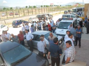 Chp’li Tezcan, Gözaltındaki Chp’li Başkanlarla Görüştü