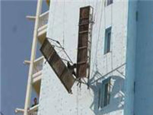 İskele Halatı Koptu: 2 Ölü