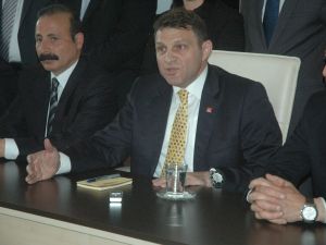 Deniz Harp Okulu Eski Komutanı Emekli Tuğamiral Türker Ertürk, Chp Trabzon İl Başkanlığı’na Adaylığını Açıkladı