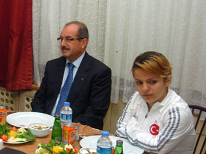 Engelli milli sporcuların havuz isteği