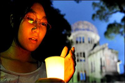 Hiroşima kurbanları anılıyor