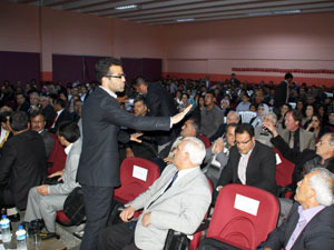 Banu Avar’a Protesto Şoku