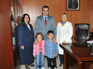 Madalyalı Minikler Vali Kocatepe’yi ziyaret ettiler.