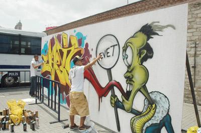 Referanduma grafitili destek 